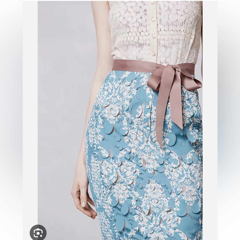 ANTHROPOLOGIE BYRON LARS BEGUILLE FLEUR DE LYS LASERCUT SHEATH DRESS LACE 12 - Picture 2 of 8